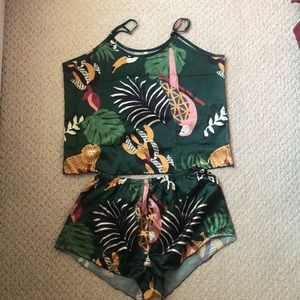 Silk Jungle Night Set